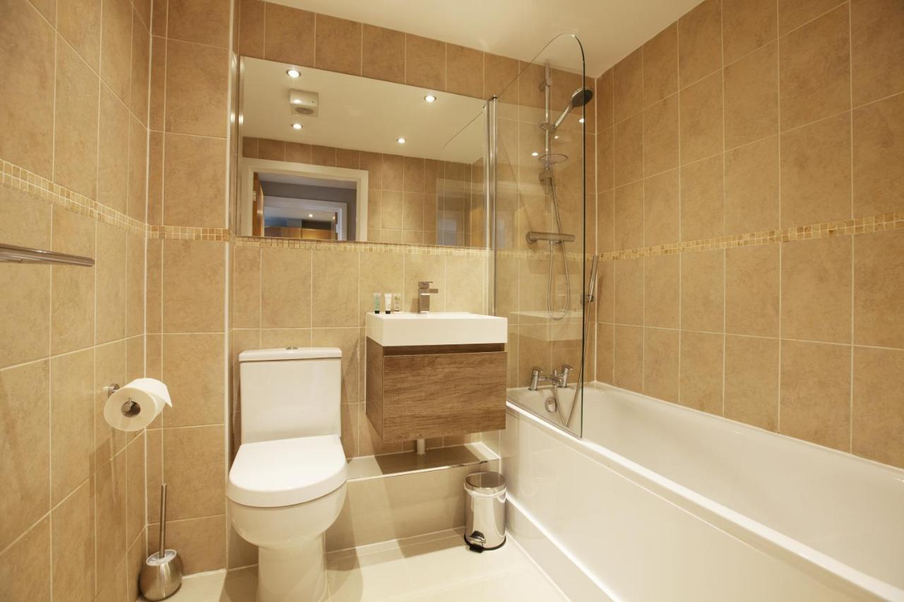 Urban Living'S - The Wesley Beautiful City Centre Apartment With Balcony Oxford Ngoại thất bức ảnh