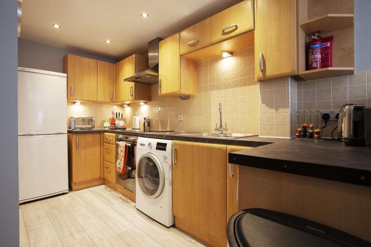 Urban Living'S - The Wesley Beautiful City Centre Apartment With Balcony Oxford Ngoại thất bức ảnh