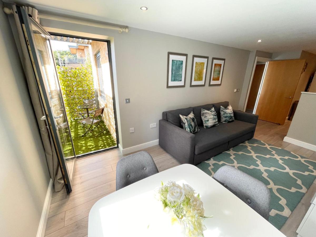 Urban Living'S - The Wesley Beautiful City Centre Apartment With Balcony Oxford Ngoại thất bức ảnh